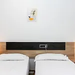Serena Nyaraló Lloret de Mar
